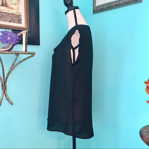 Japna Top - Picture 9 of 10